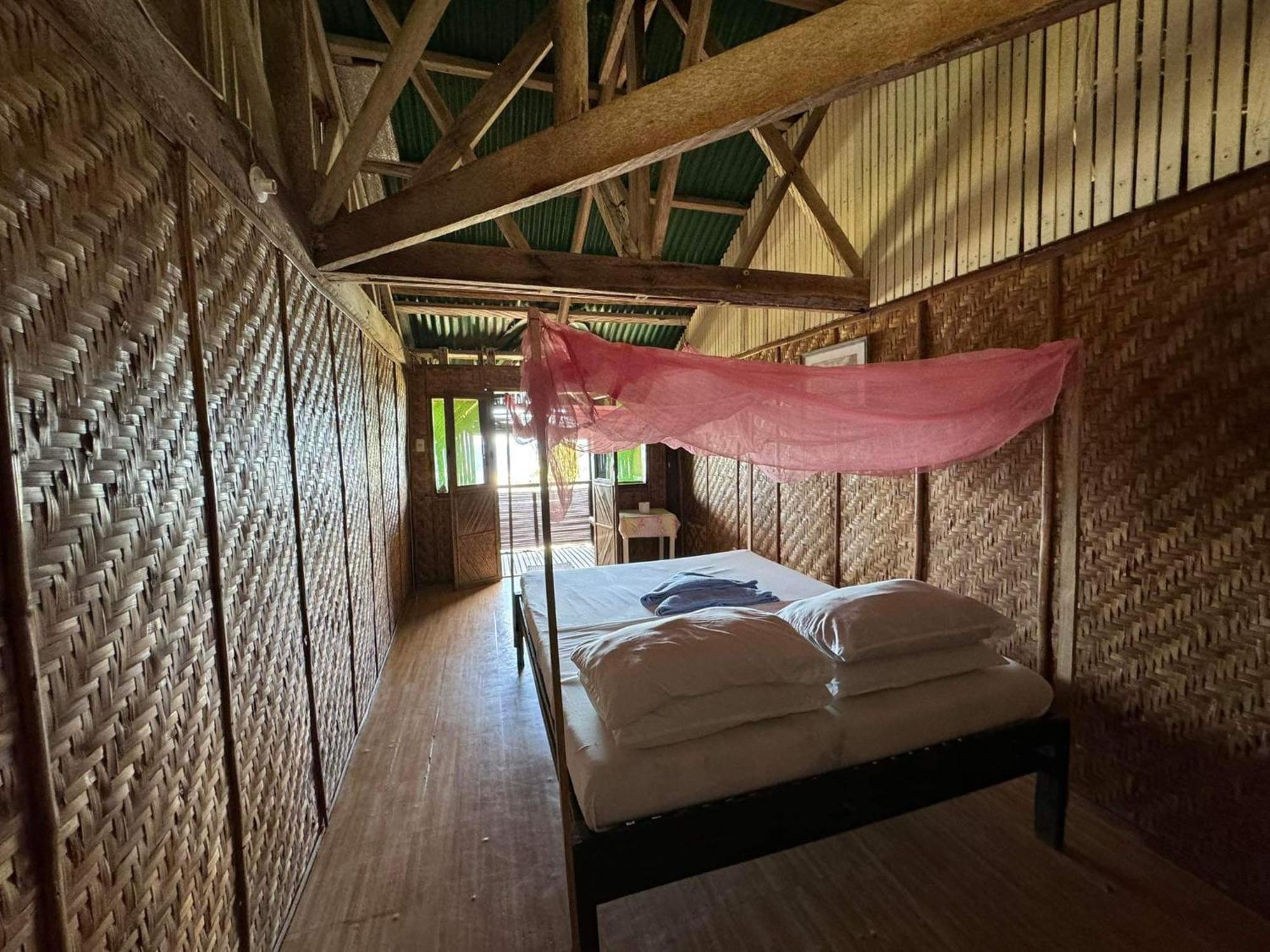 Liberty'S Lodge And Diving - Apo Island Dumaguete City Exterior foto