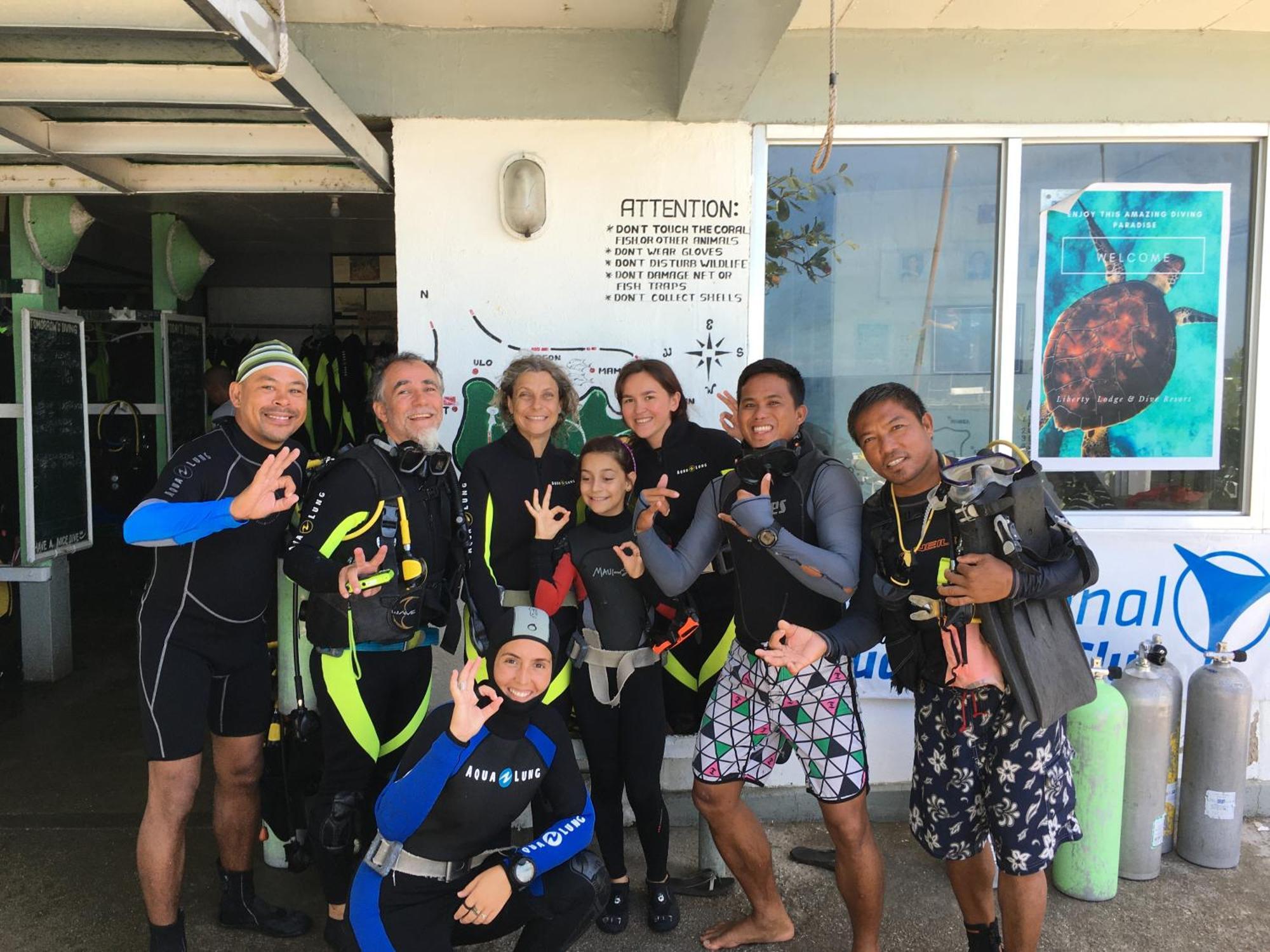 Liberty'S Lodge And Diving - Apo Island Dumaguete City Exterior foto
